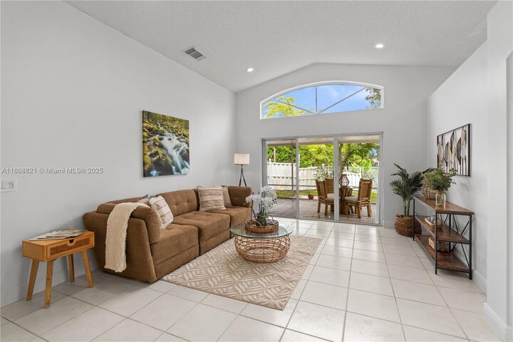 3439 SW 51st St  Hollywood FL 33312 photo