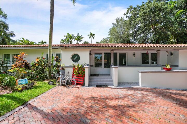 Property Photo: 1436 Mantua None FL 33146