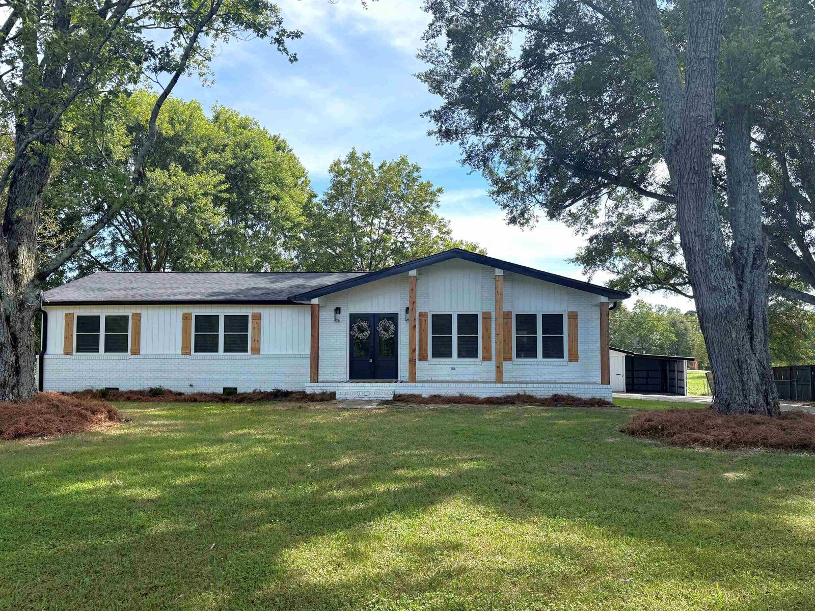 Property Photo: 102 Co Rd 1420 AL 35179 - VINEMONT