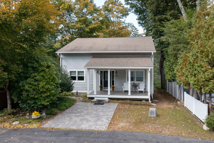 Property Photo:  36 Meadow Road  CT 06441 