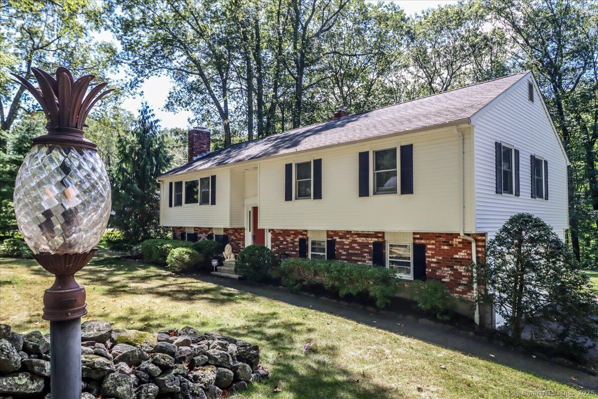 Property Photo:  5299 Madison Avenue  CT 06611