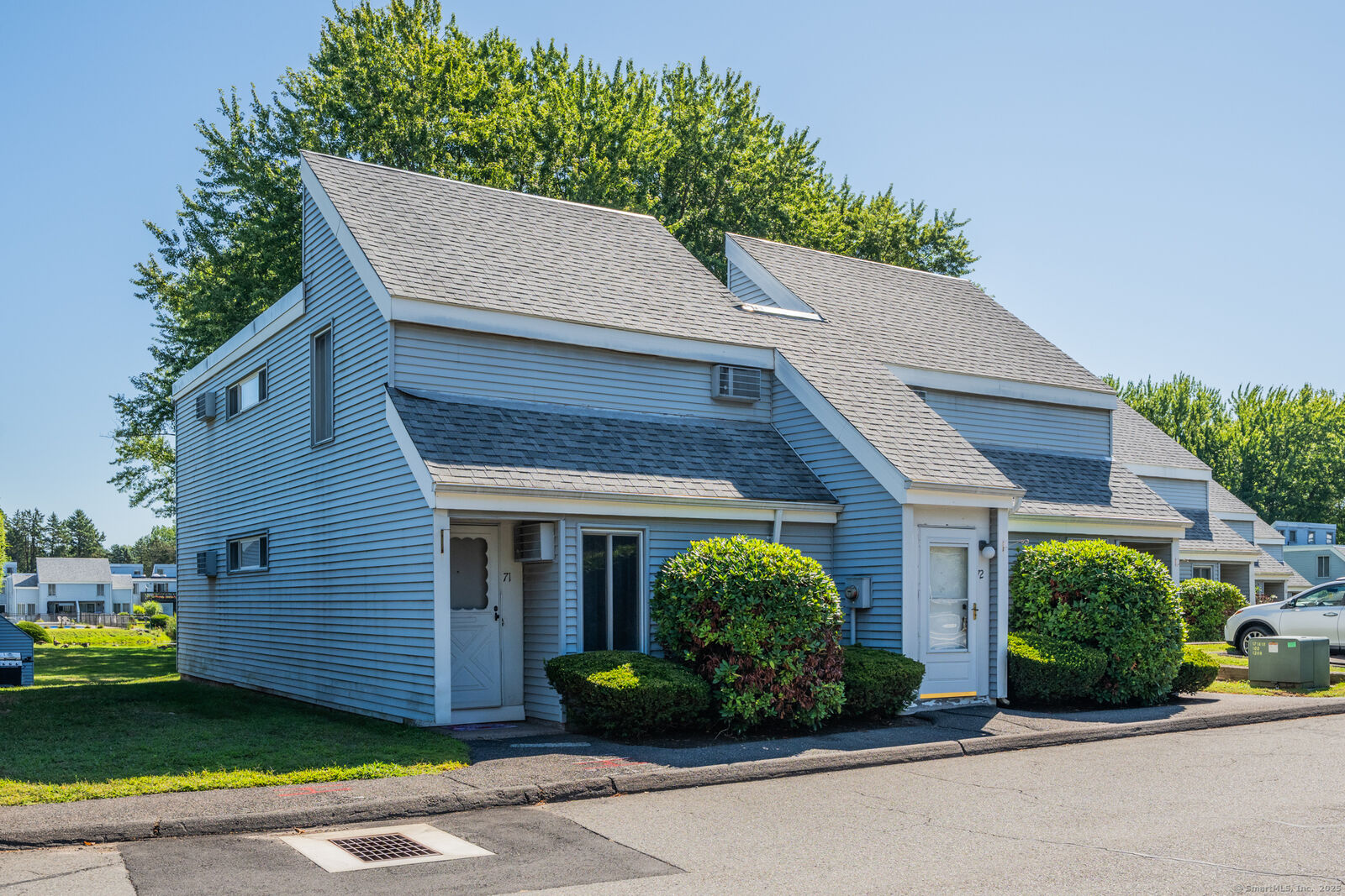 Property Photo:  72 Cinnamon Springs 72  CT 06074 