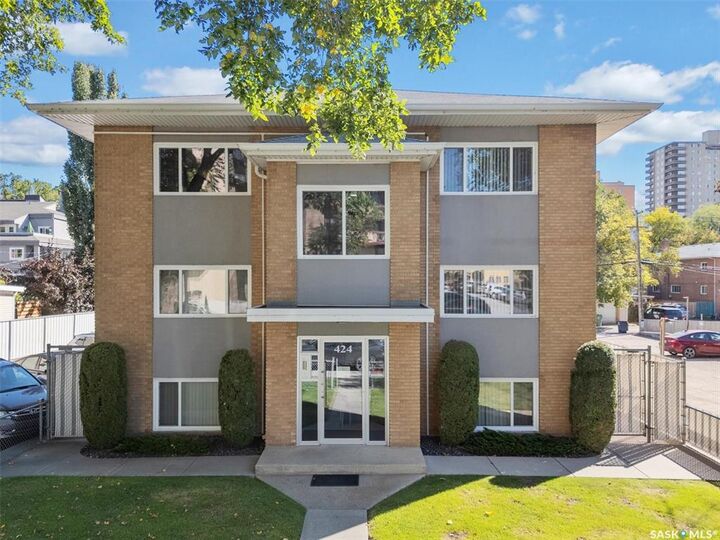 424 3rd Avenue  Saskatoon SK S7K 2J3 photo