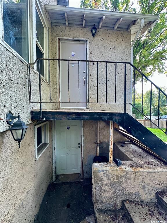 Property Photo: 314 26th Street W SK S7L 0H8
