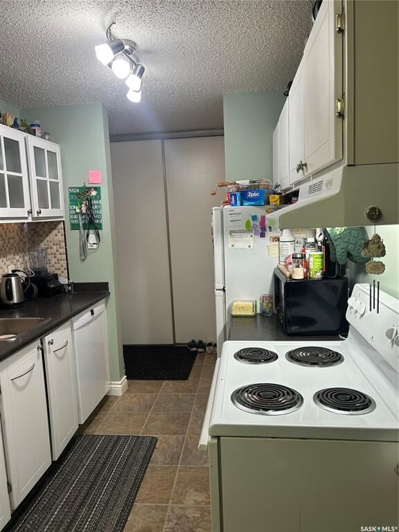 Property Photo: 111 Wedge Road 215 SK S7L 6S8