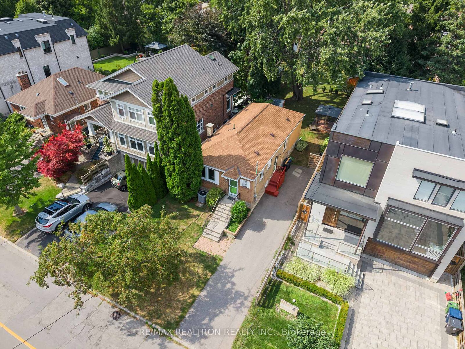 Photo de la propriété: 100 Park Home Avenue ON M2N 1W8