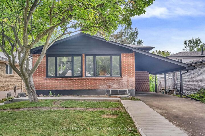 100 Martindale Street  Oshawa ON L1H 6W6 photo