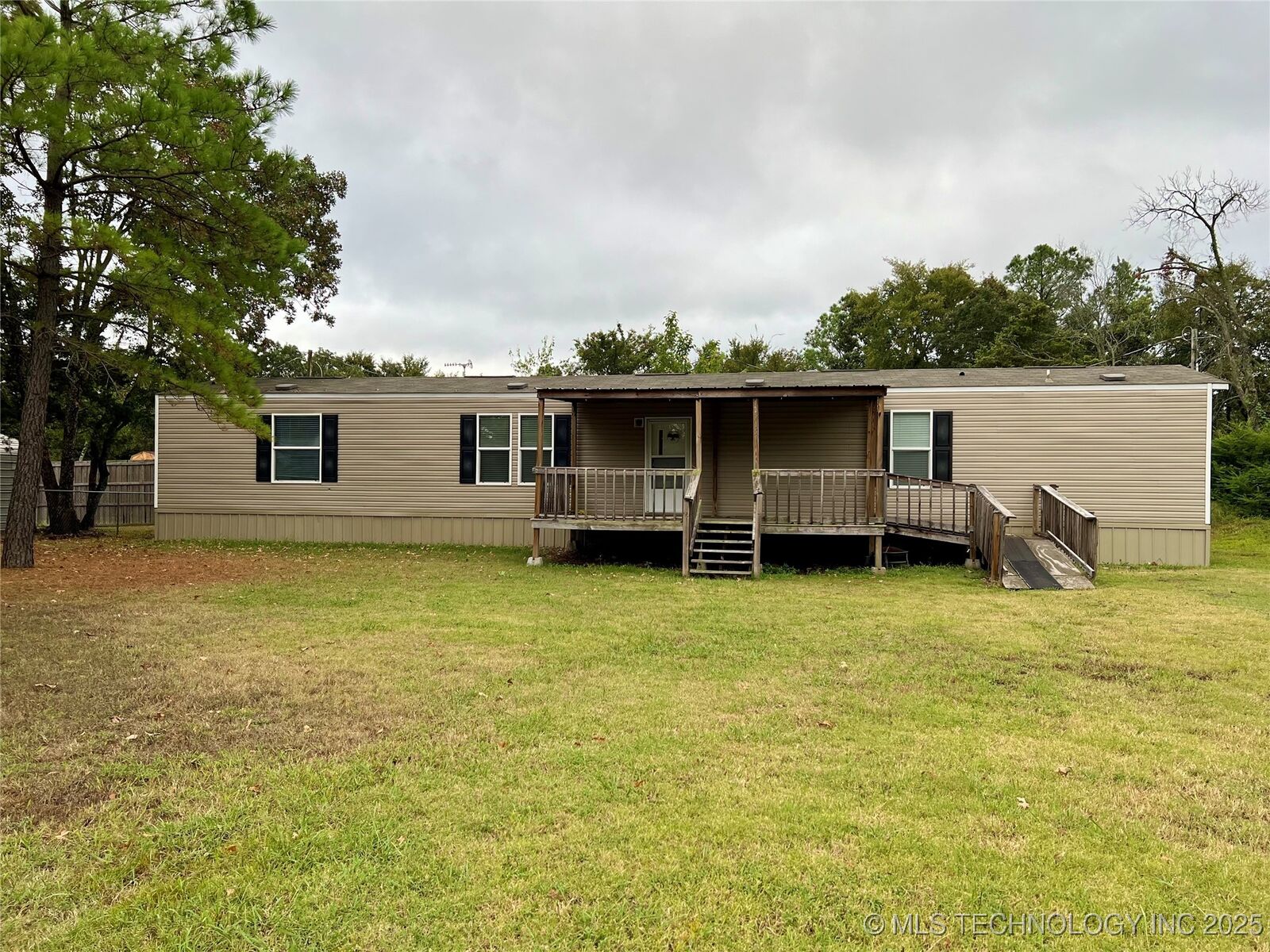 Property Photo: 15715 W Flint Rock Road OK 74451