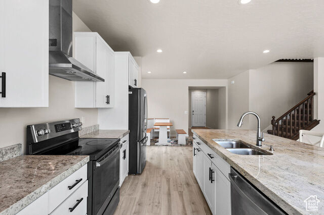 Property Photo: 1724 N Pintail Cv UT 84653