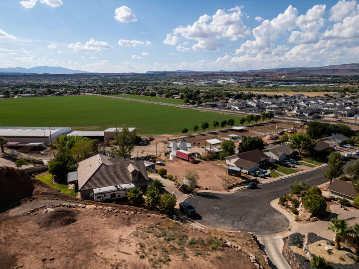 Property Photo: 2098 Franklin Drive Dr UT 84780