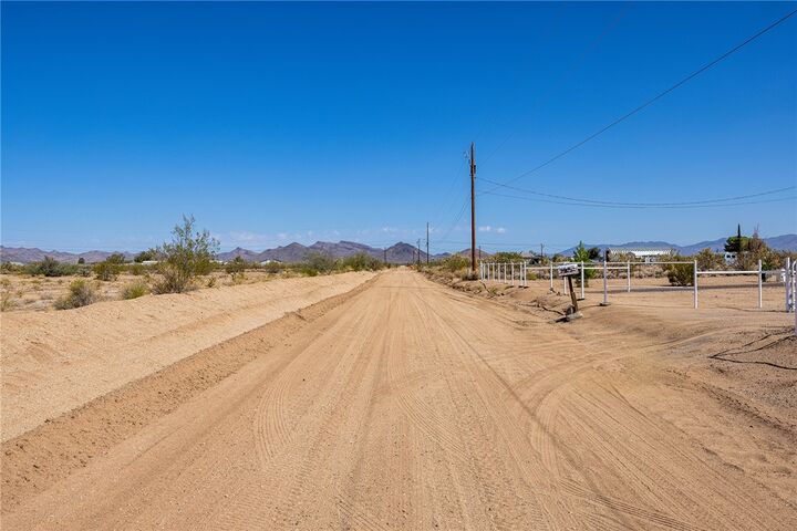 Property Photo: 4206 N Cordes Road AZ 86413