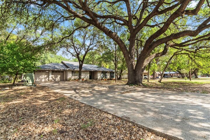 Property Photo: 10303 Slaughter Creek Drive TX 78748