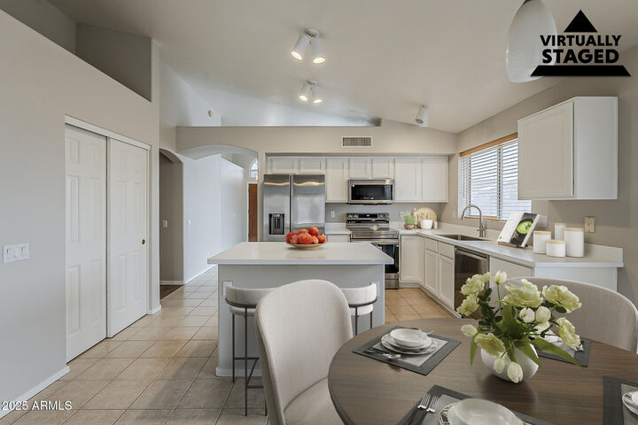 Property Photo: 14446 S 44th Street AZ 85044