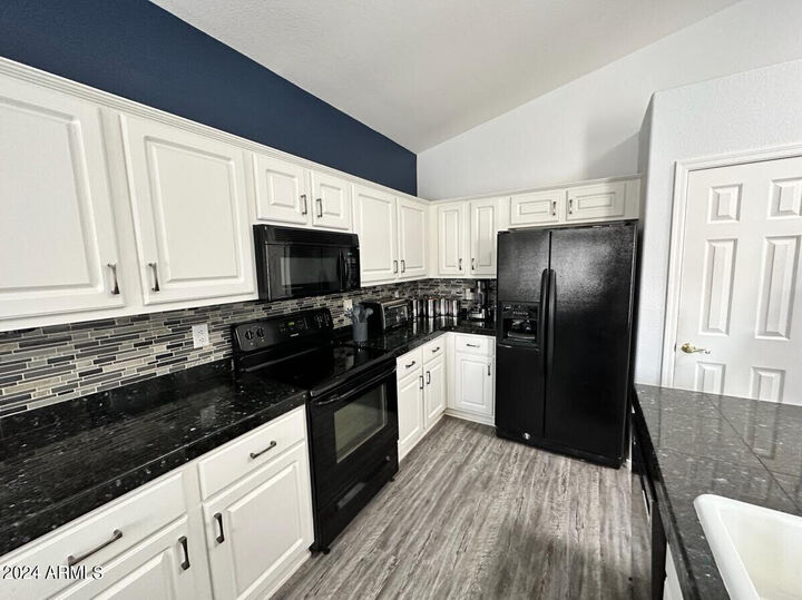 Property Photo: 22834 N 24th Place AZ 85024