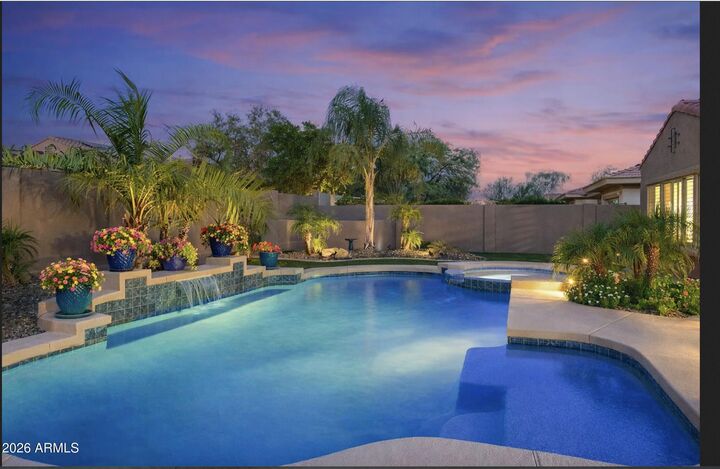Property Photo:  1604 W Calle De Pompas --  AZ 85085 