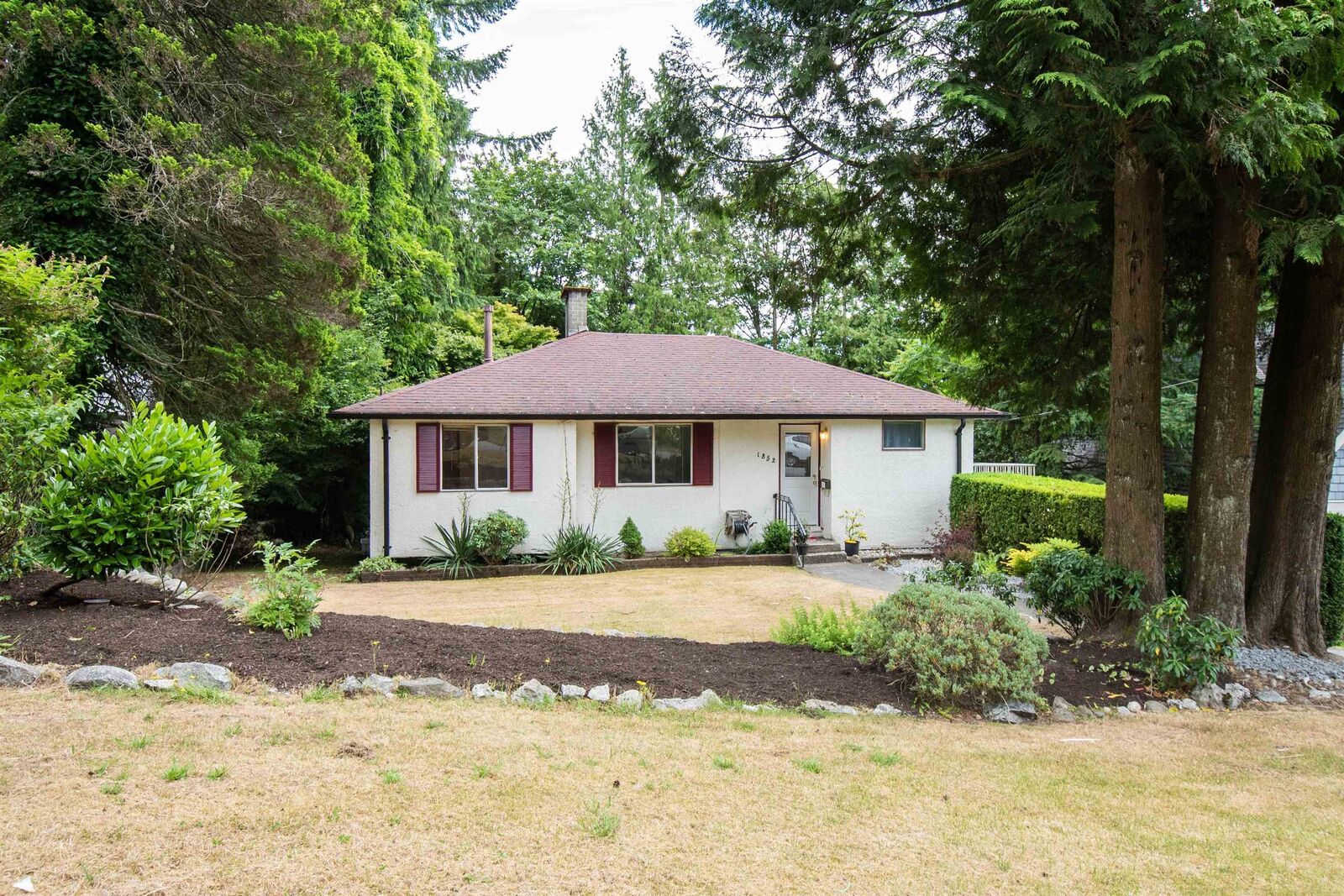 Photo de la propriété:  1852 Appin Road  BC V7J 2T5 