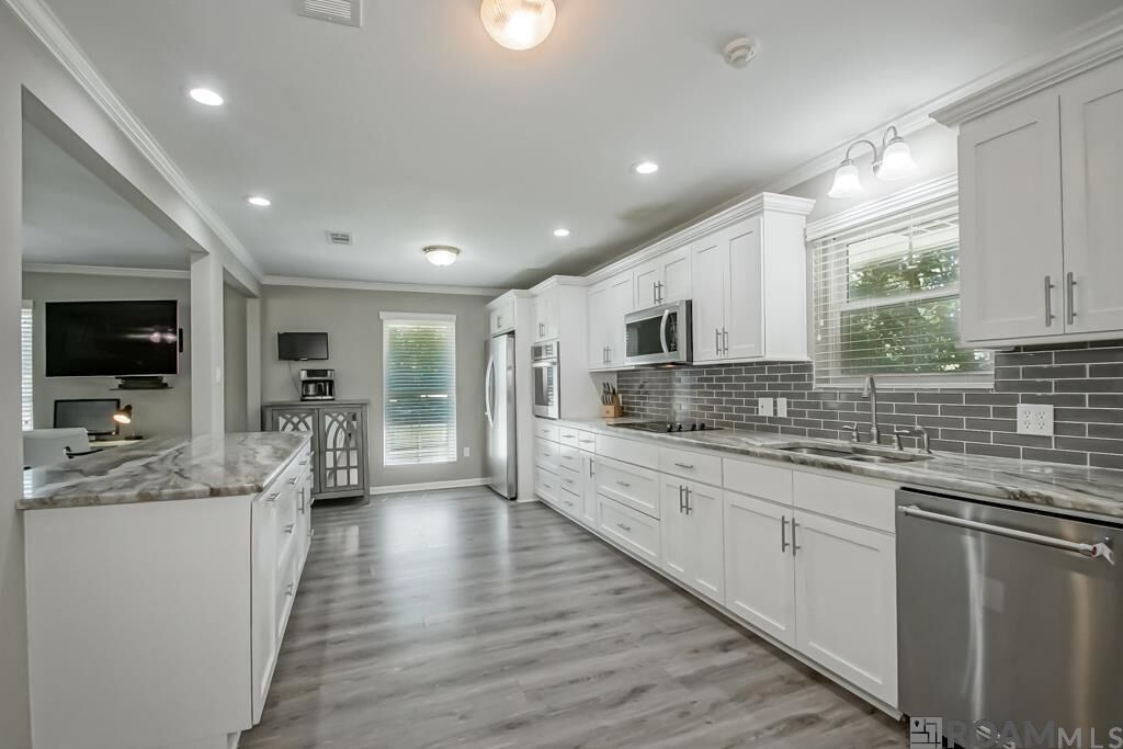 Property Photo:  6407 Donnybrook Ave  LA 70739 