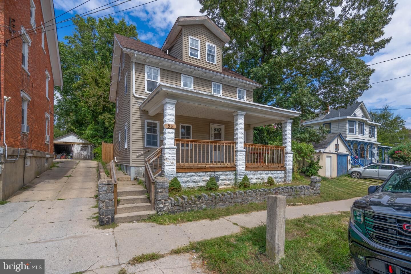 Property Photo: 85 Lincoln Street NJ 08302
