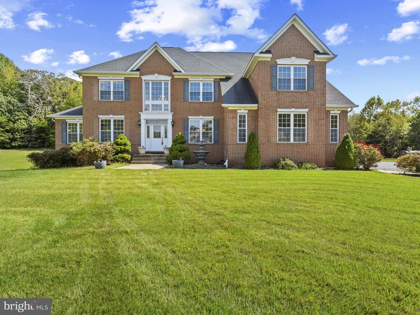 Property Photo: 2045 Mount Pleasant Way MD 20678