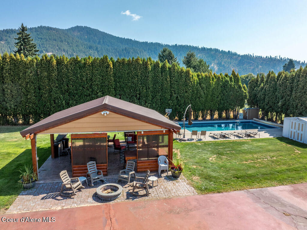 Property Photo:  1772 E Hanley Ave  ID 83815 