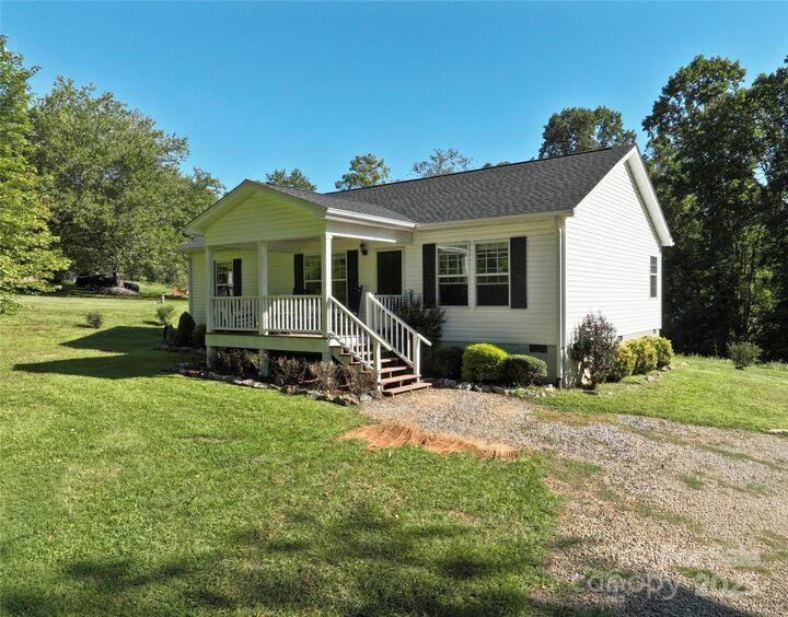 Property Photo: 9 Sun Ridge Road NC 28806