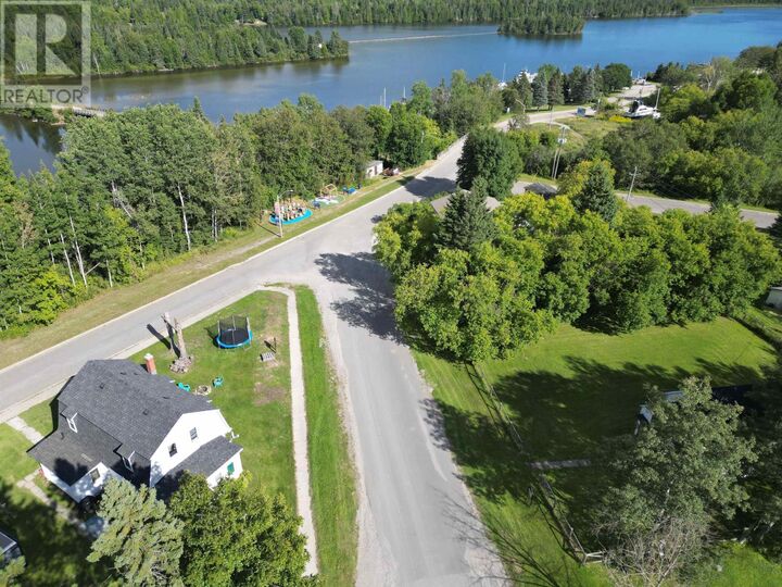 Property Photo: 4 Riverview St ON P0T 2J0