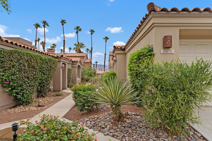 Property Photo:  38678 Dahlia Way  CA 92211 