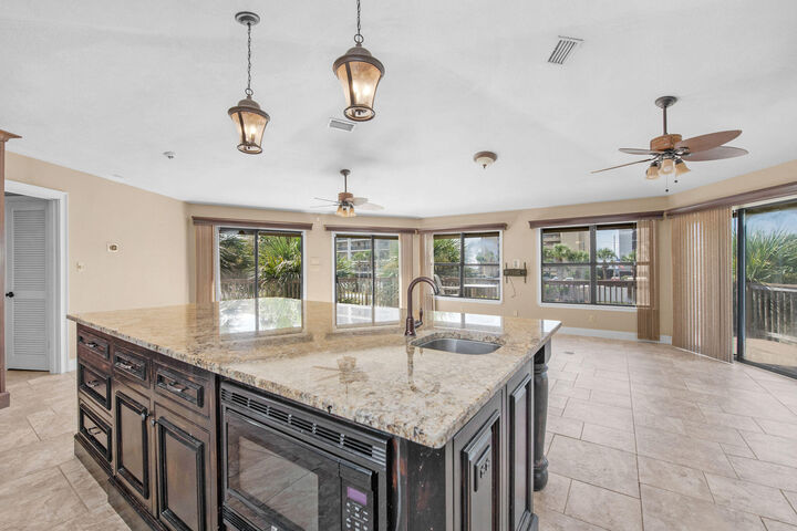 Property Photo:  757 Seahorse Avenue  FL 32548 