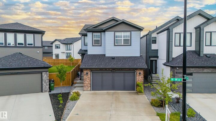 15940 19 Avenue SW  Edmonton AB T6W 4X6 photo