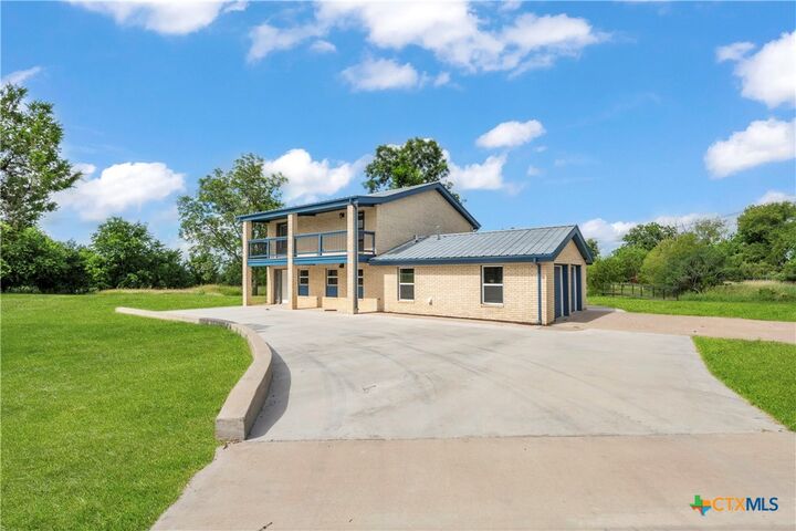 Property Photo: 1717 Creek Place Drive TX 76549