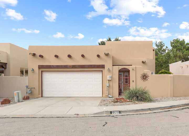 2260 Calle De Alifas SW  Los Lunas NM 87031 photo