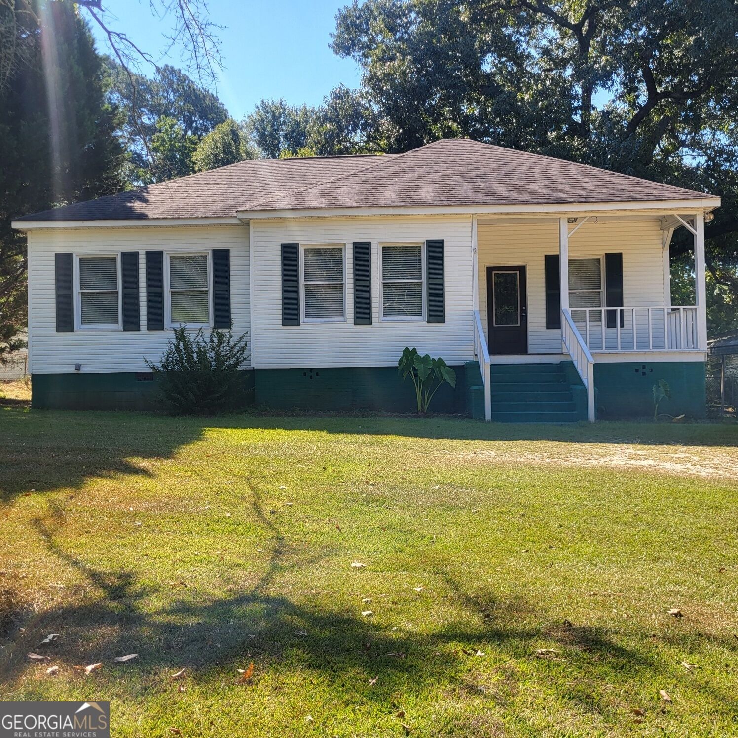 Property Photo: 2012 29th Boulevard AL 36854