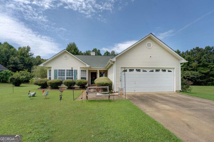 Property Photo: 20 Summer Breeze Court GA 30014