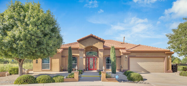 Property Photo:  1057 Maximo Street  TX 79932 