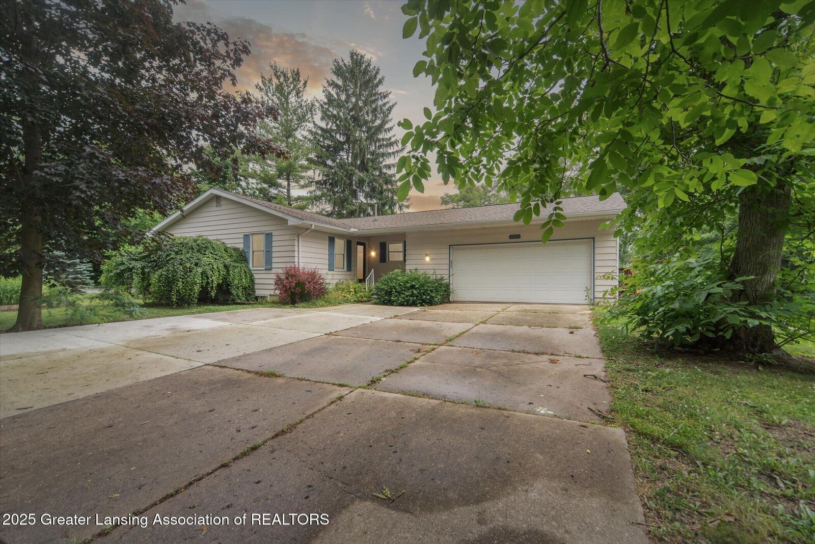 Property Photo: 10015 Burgundy Boulevard MI 48821