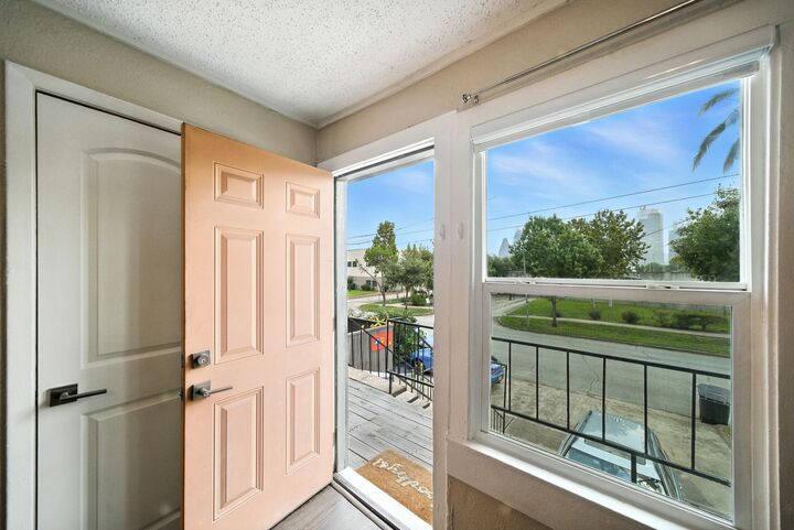 Property Photo:  1306 Taft Street 3  TX 77019 