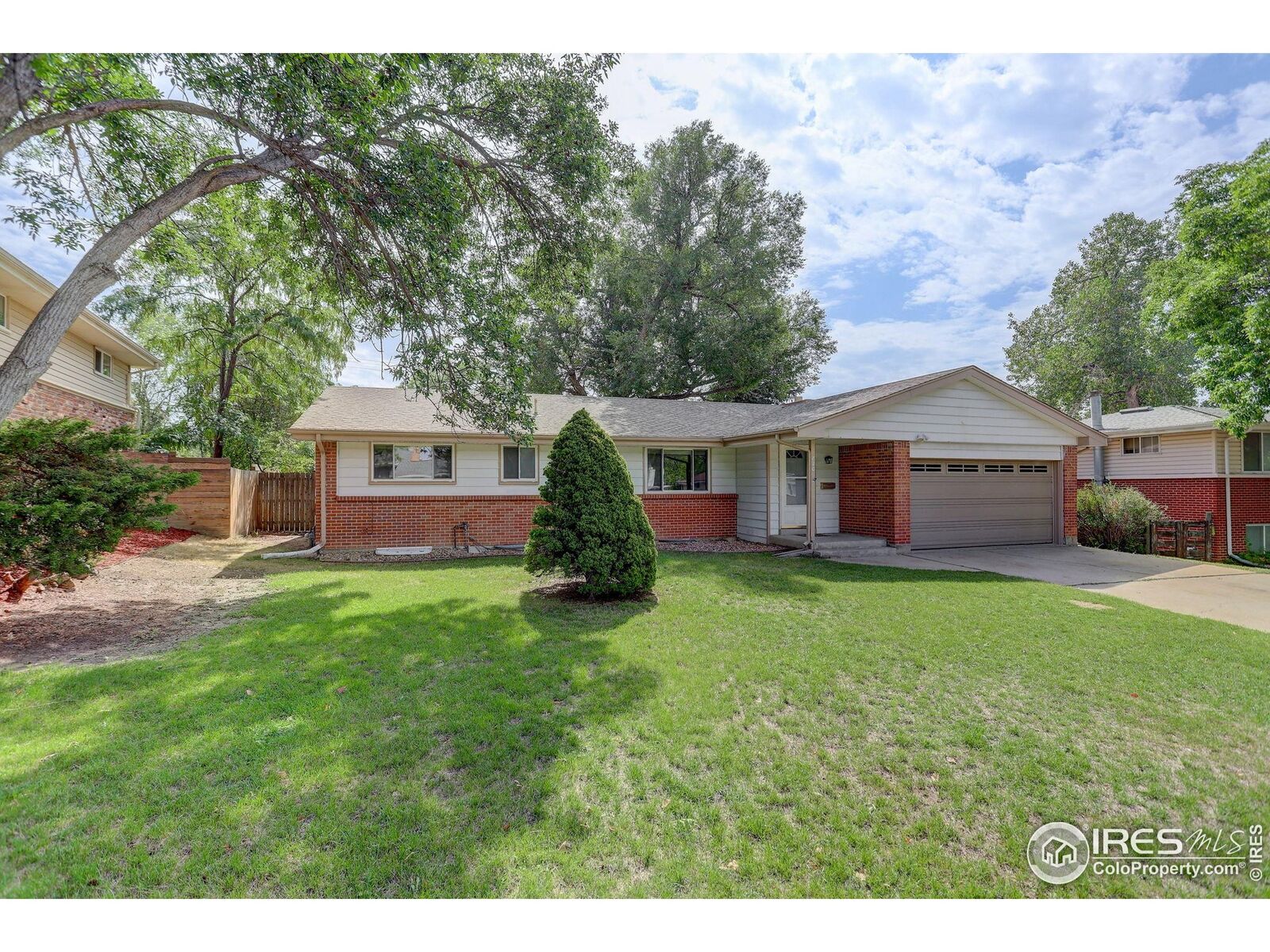 Property Photo:  820 W 7th Ave Dr  CO 80020 