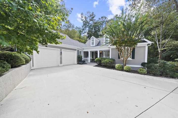 Property Photo: 1020 Troublesome Creek Lane GA 30642
