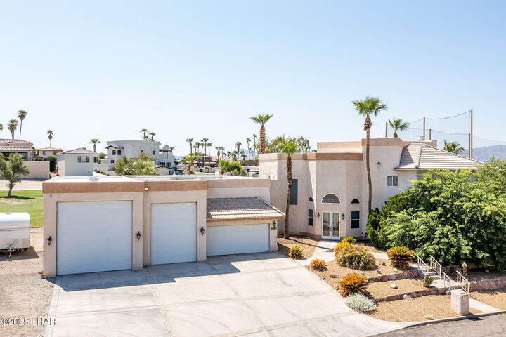 Property Photo: 2390 Hogan Ln AZ 86406