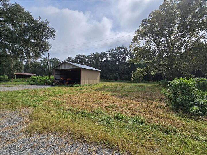 Property Photo: 4901 NW 152nd Lane FL 32686
