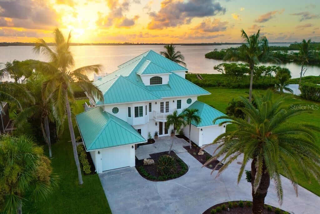 Property Photo: 9781 Eagle Preserve Drive FL 34224