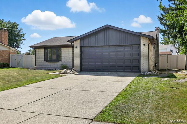 Property Photo: 27216 Roney Avenue MI 48183 4849