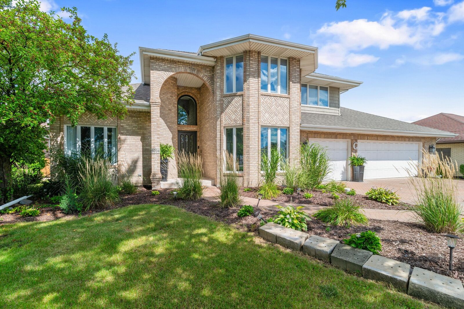 Property Photo: 9704 W 56th Street IL 60525