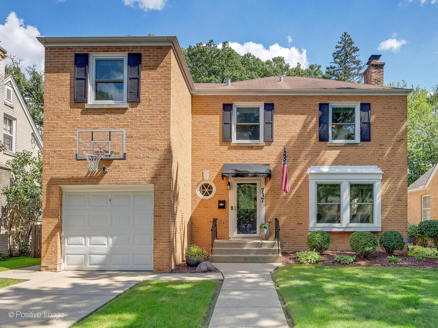 Property Photo:  737 N Spring Avenue  IL 60526 