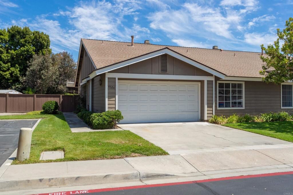 Property Photo: 4526 Hartford Place CA 92010