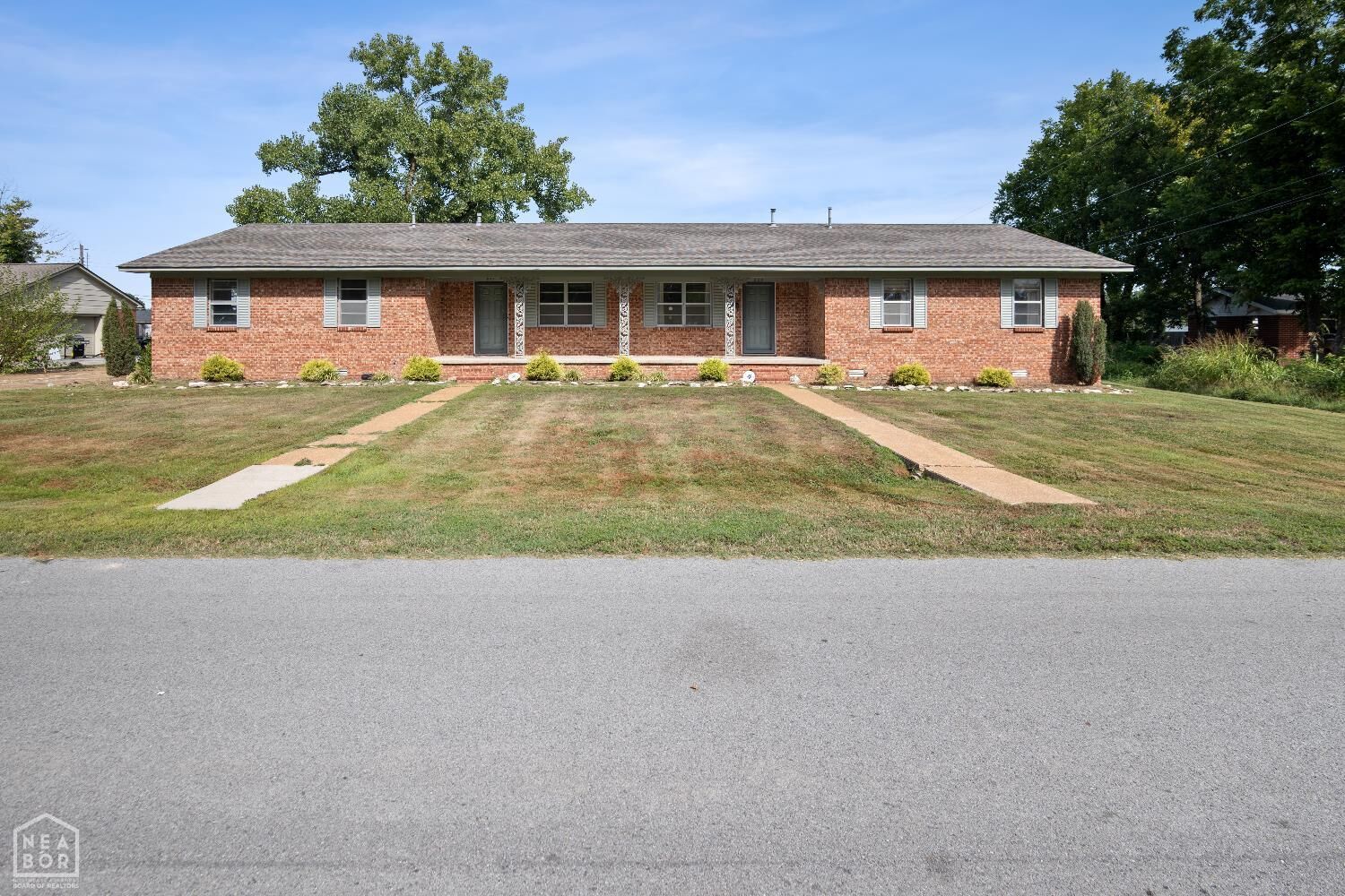 Property Photo: 823 NW 5th Street AR 72476