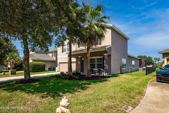 Property Photo: 16301 Dowing Creek Drive FL 32218