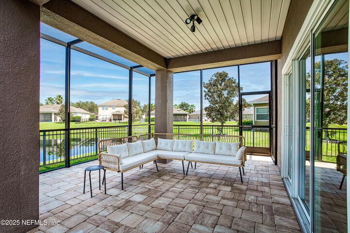 Property Photo:  16301 Dowing Creek Drive  FL 32218 