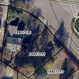 Property Photo:  2946 Ludlow Road  OH 44120 