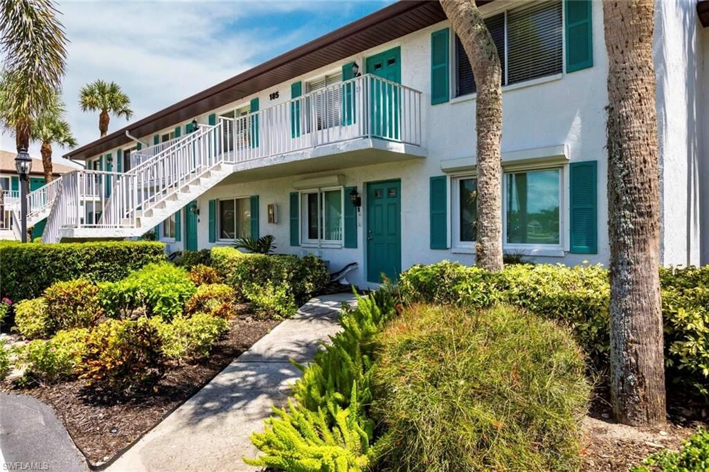 Property Photo: 185 Penny Ln 3122 FL 34112